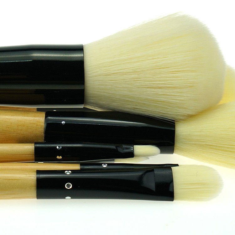 2019 best new custom design powder brush cosmetic makeup brush