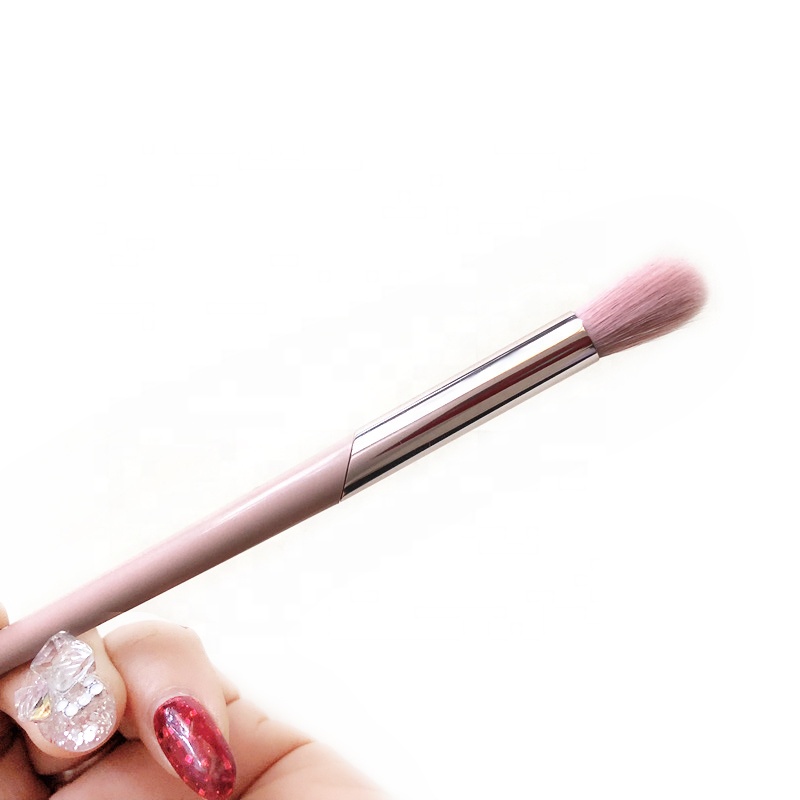 Pink Plastic Handle Eyeshadow Brush Designed Ferrule Angled Flat Eye Makeup Brush