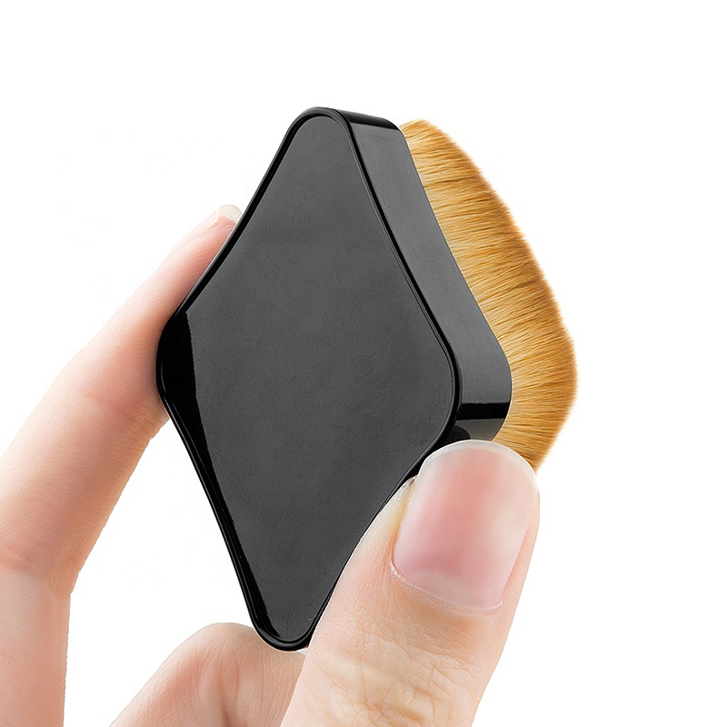 Rhombic Portable Synthetic Foundation Makeup Brush With Cap