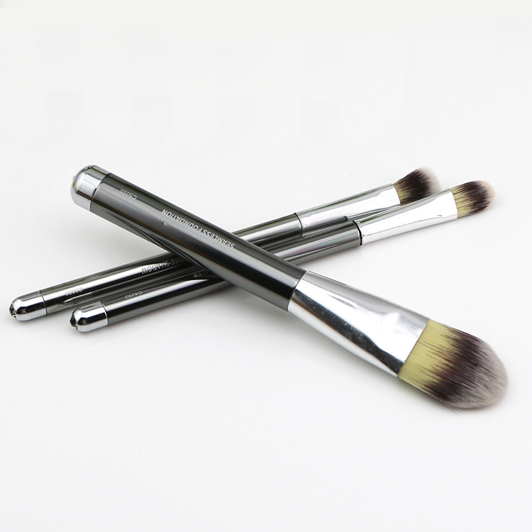Custom Logo High Quality Metal Handle Cosmetic Foundation Blending Makeup Brush Set