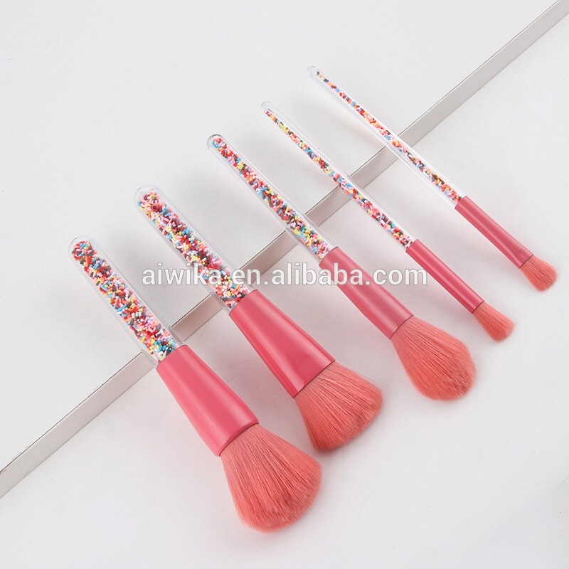 Wholesale Pink Makeup Brush Cosmetic Brushes Candy Handle Eyeshadow Concealer and Blush Brush