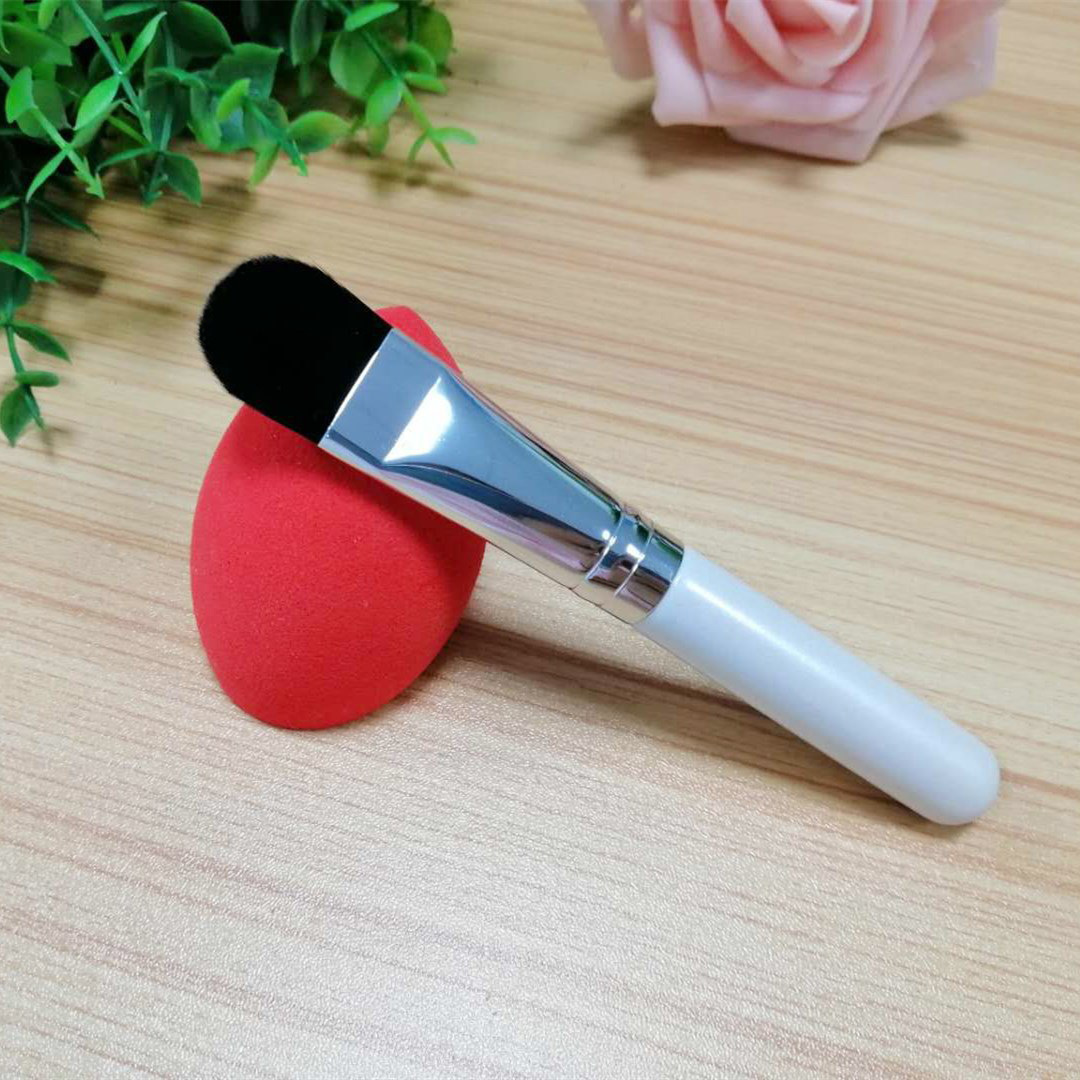 Wholesale eco friendly rose gold wooden vegan mini custom logo cosmetic face mask brush