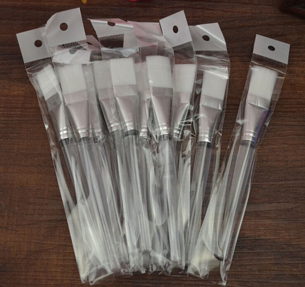 Single Plastic Handle Brush Mask Synthetic Hair Face Mask Brush
