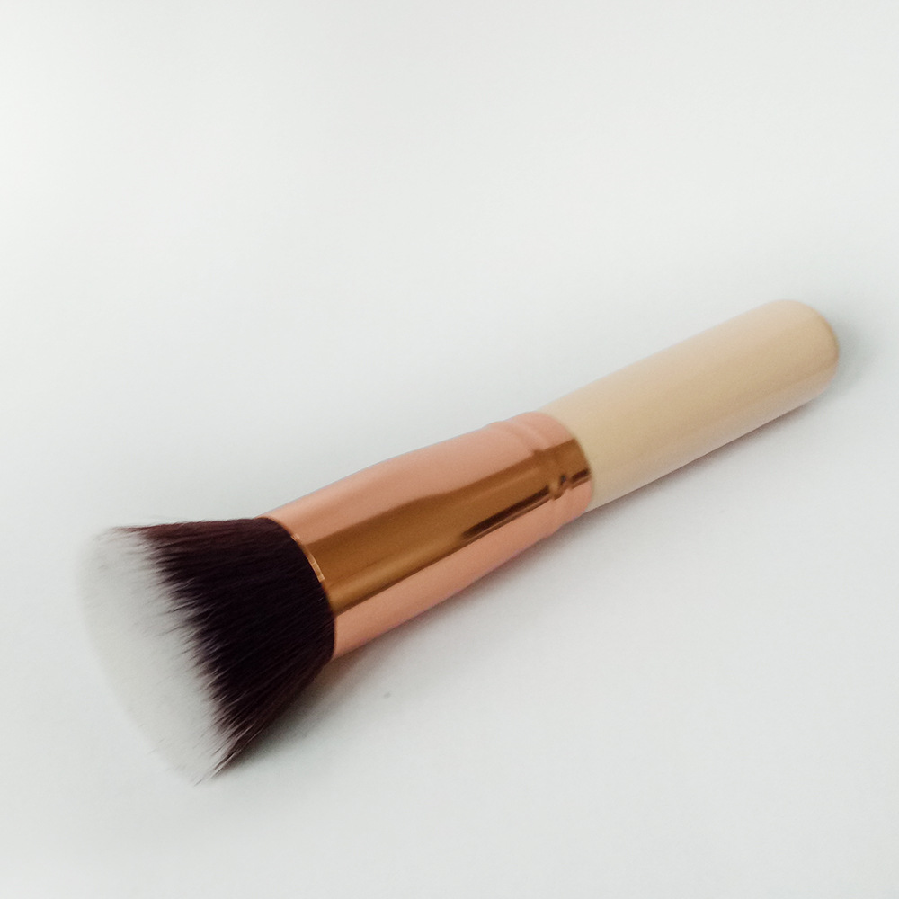Amazon Best seller Foundation Makeup brush Flat Top Kabuki Brush for Face