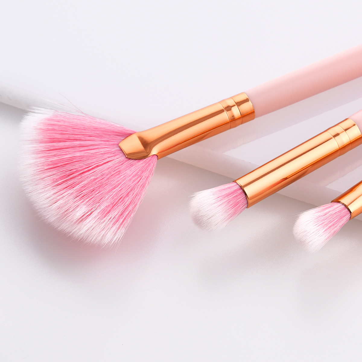 2021 New Trend 14PCS Standing Brushes Makeup Set Pink Stand Up Make Up Brushes