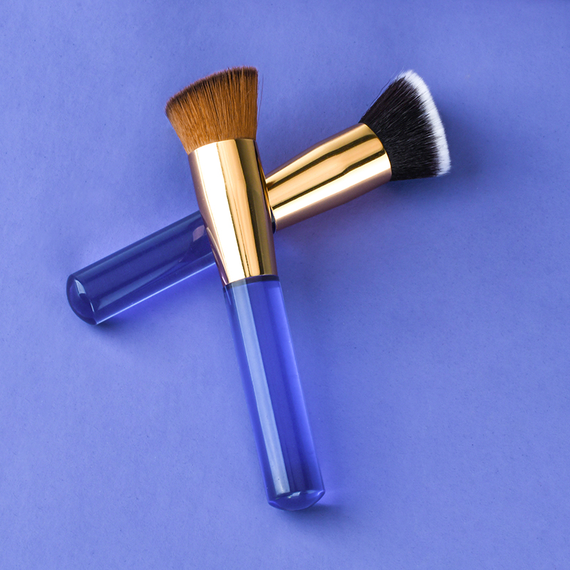 High quality oblique head foundation makeup brush plastic handle wool fiber vegan makeup foundation brush